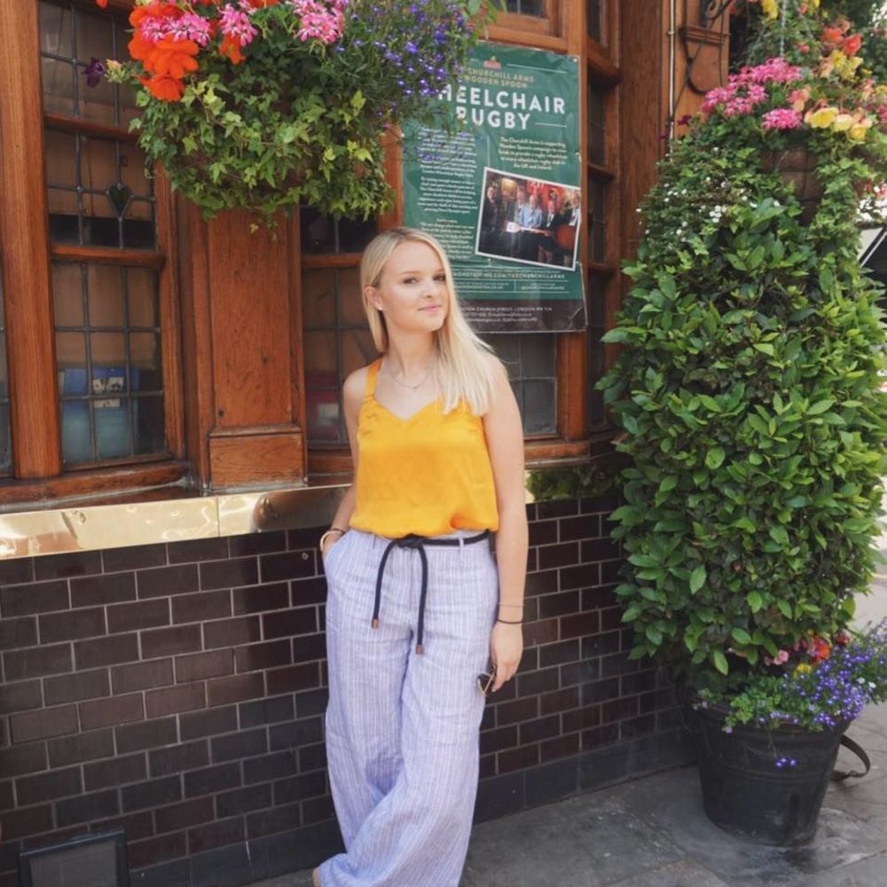 Meet your Posher, Hayley